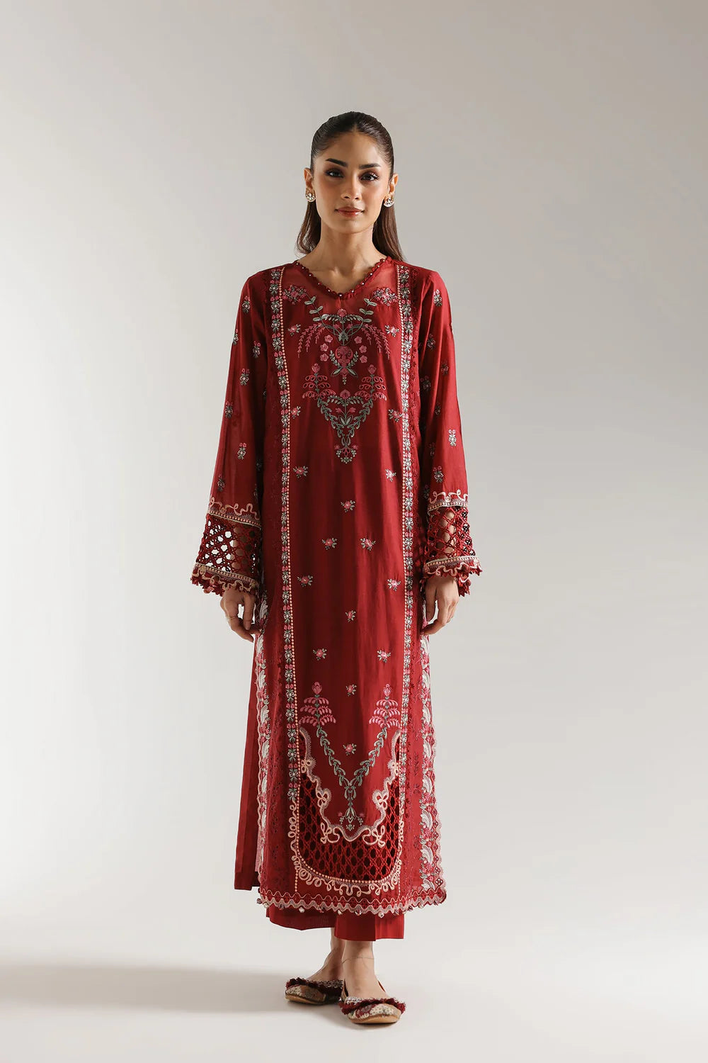 EMBROIDERED SUIT