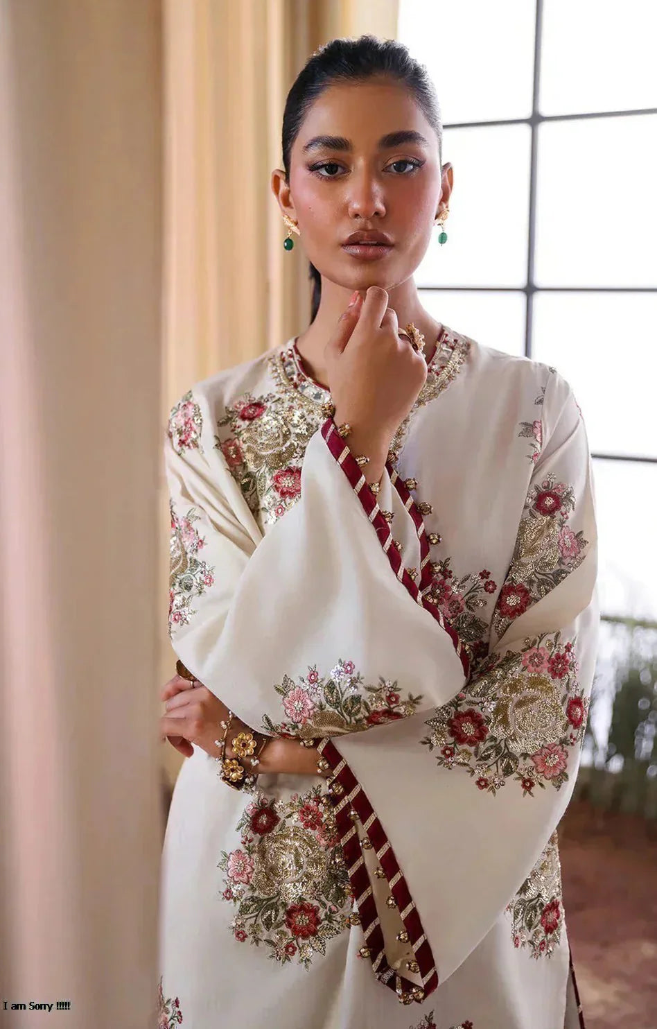 EMBROIDERED SUIT