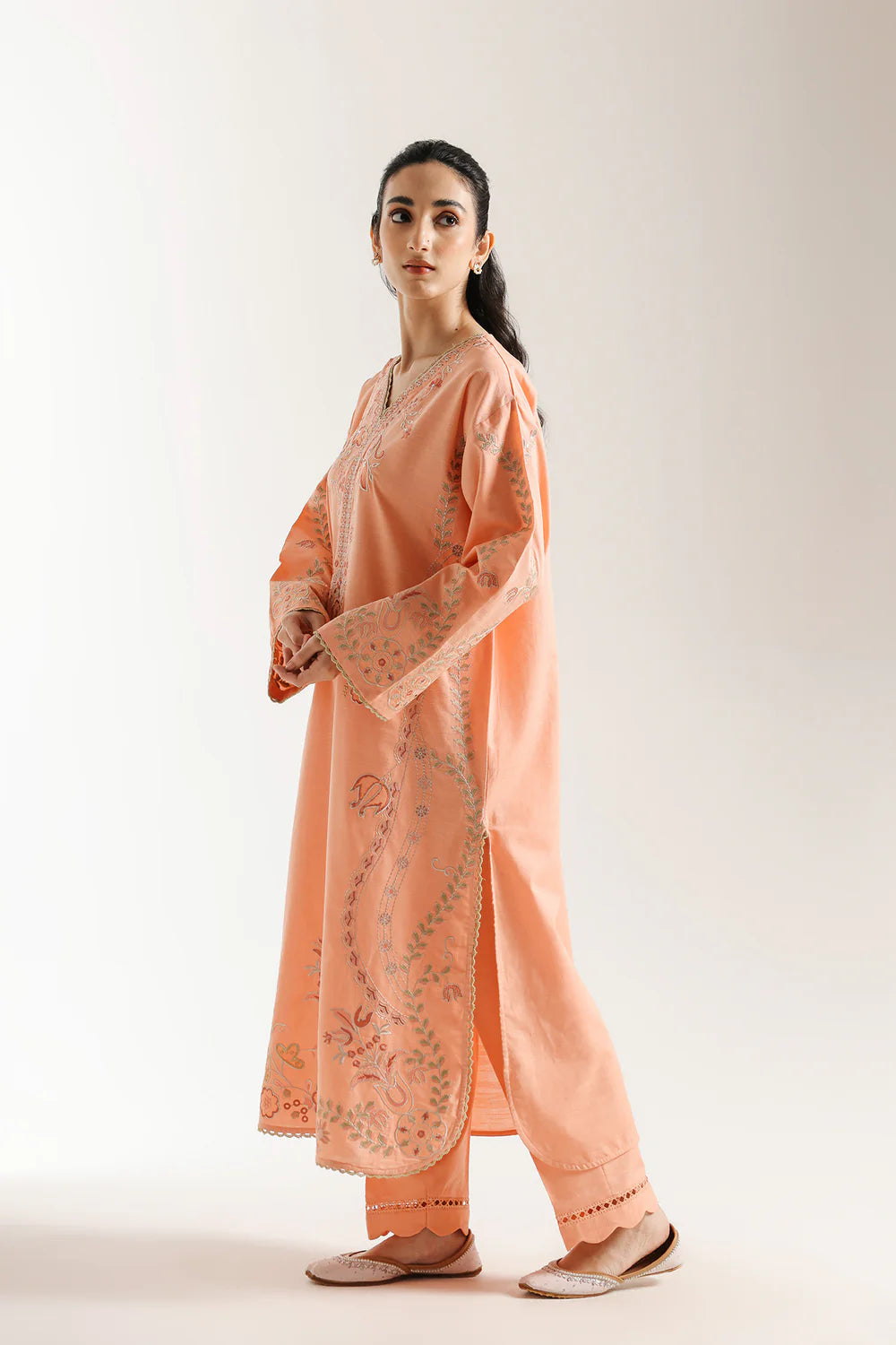 EMBROIDERED SUIT