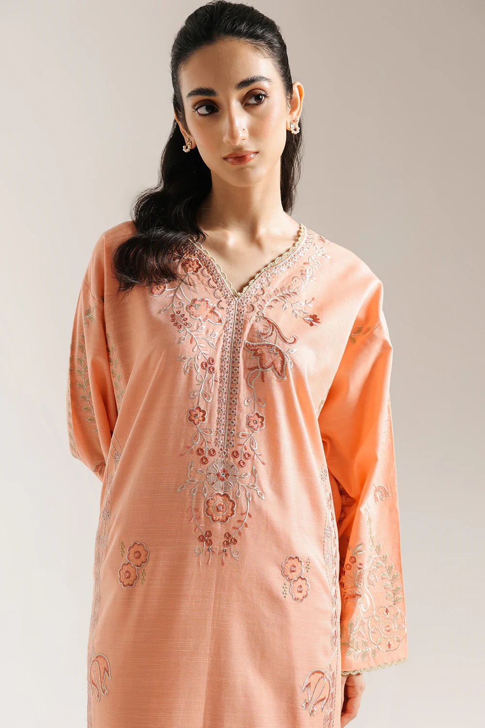 EMBROIDERED SUIT