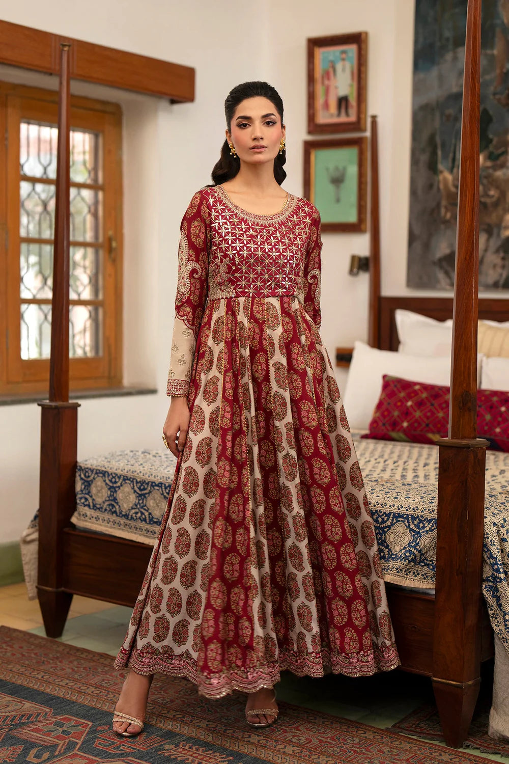 EMBROIDERED DRESS