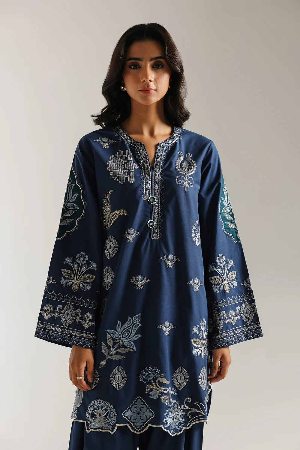 EMBROIDERED SUIT
